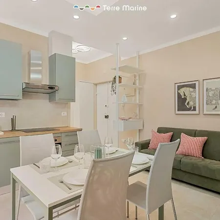 Amare House, Terremarine La Spezia